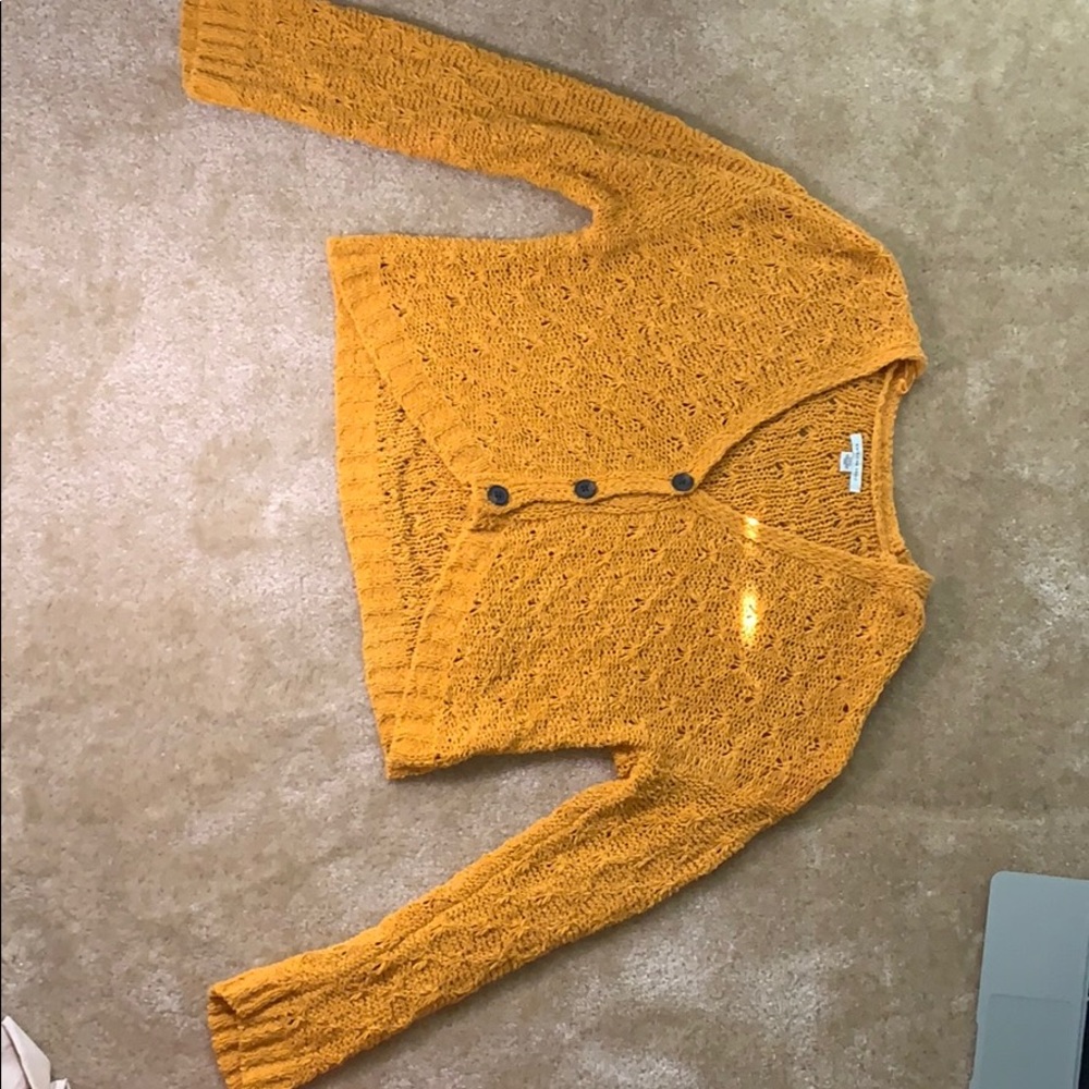 American Eagle Sweater